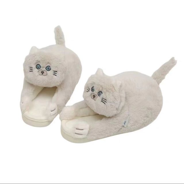 Clingy Kitty Slippers